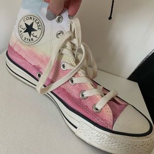 UNIQUE PRINTED CONVERSE HIGH TOP SNEAKER